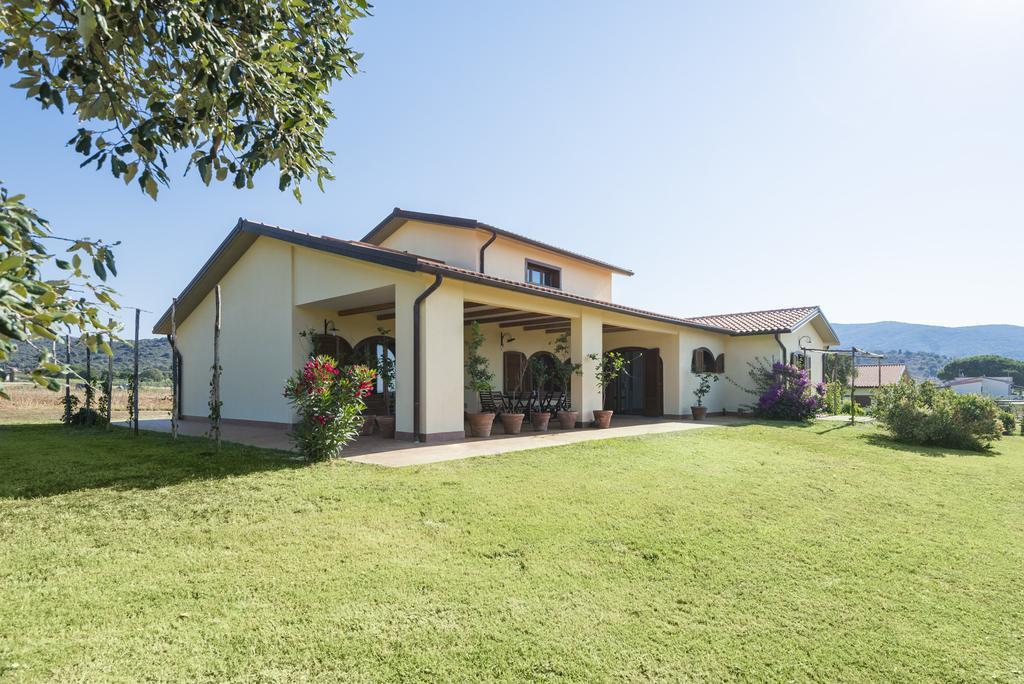 Agriturismo Terre Di Castiglione กาส์ตีจลิโอเน เดลลา เปสกายา ภายนอก รูปภาพ
